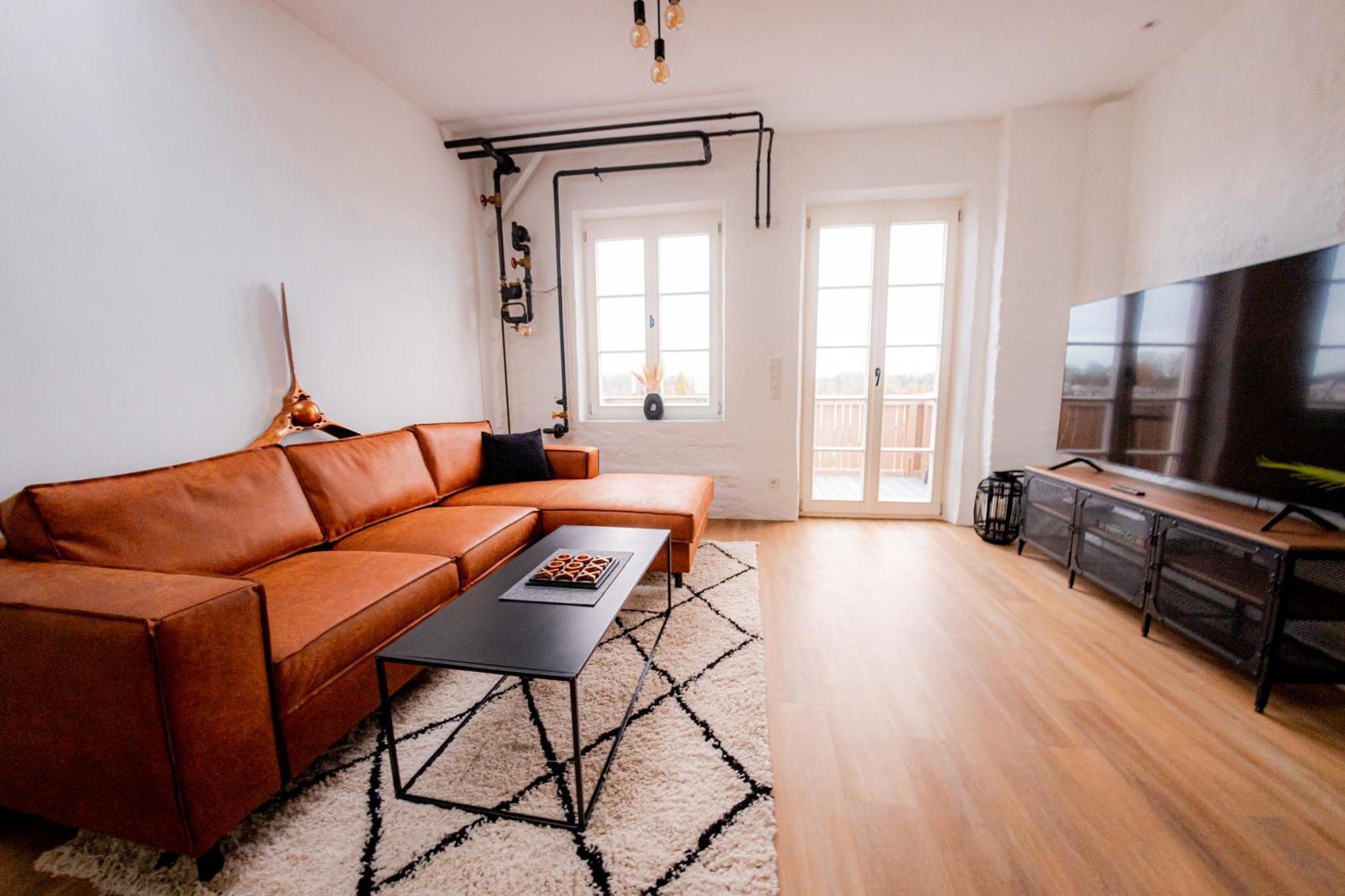 Highlight Am Stadtplatz Muehldorf - C4S Come4Stay - 2 Zimmer Wohnung I Bis Zu 5 Gaeste Room photo